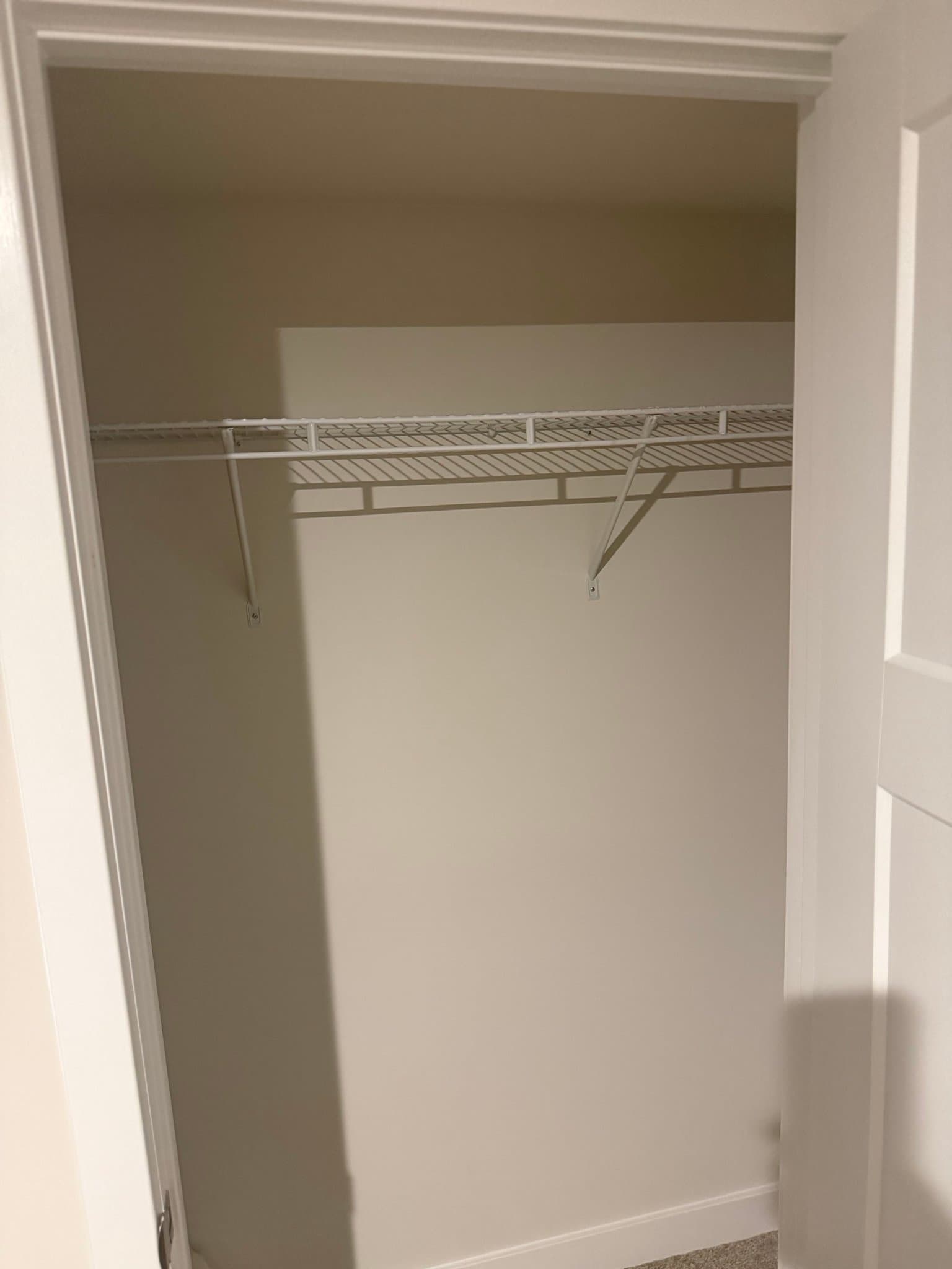 Ruther Glen Single Room: 18423 Centennial Cir