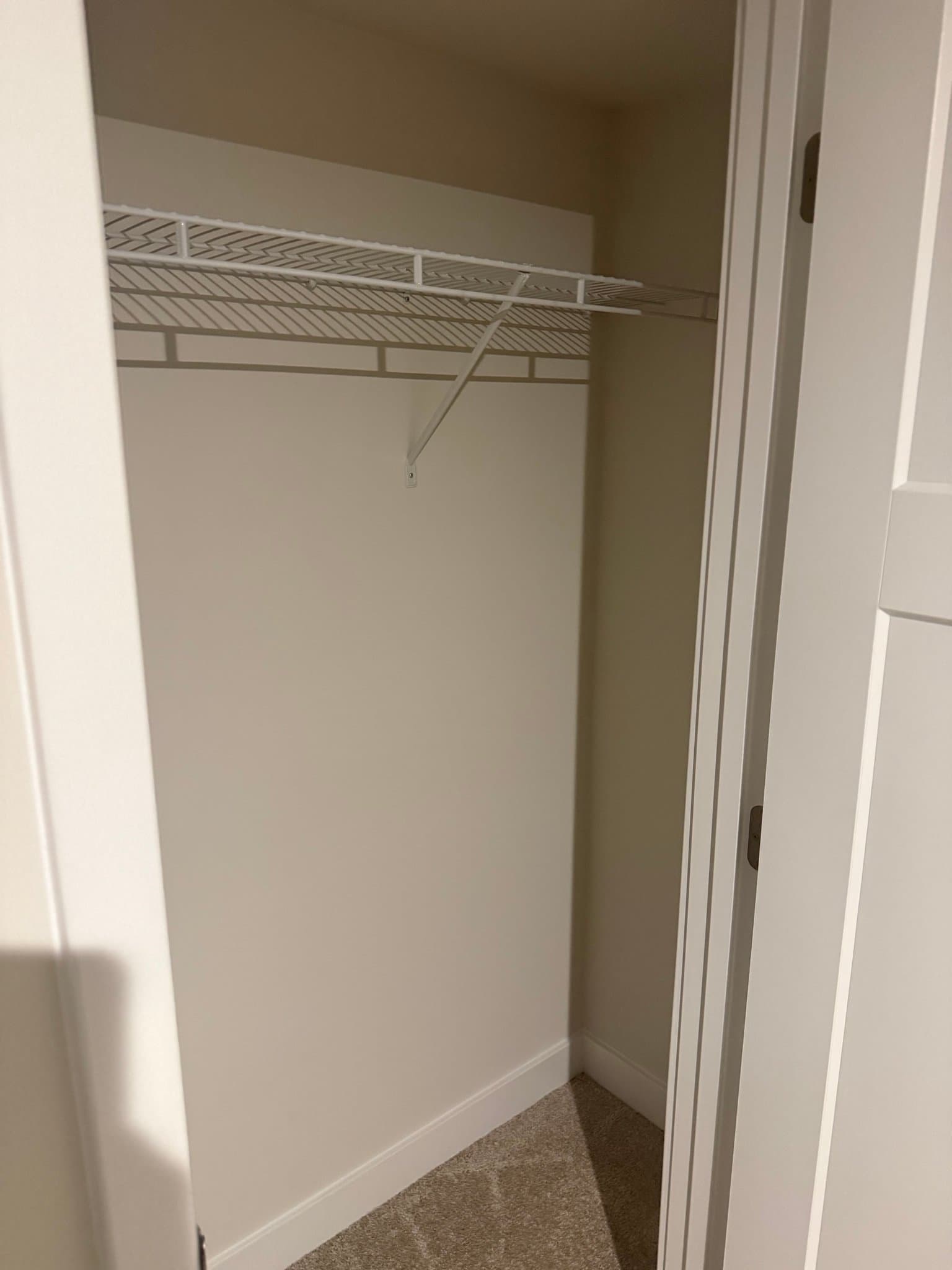 Ruther Glen Single Room: 18423 Centennial Cir