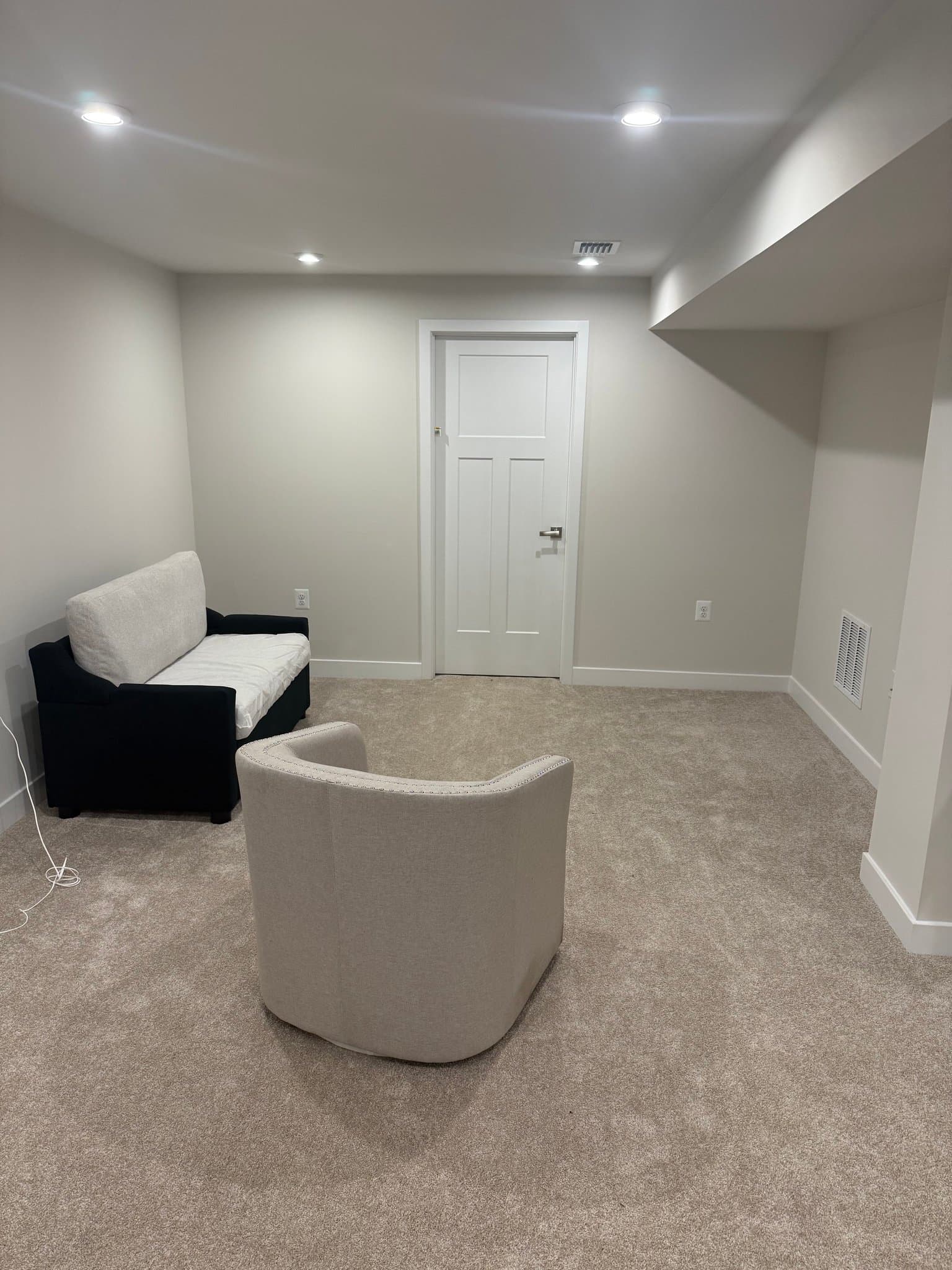 Ruther Glen Single Room: 18423 Centennial Cir