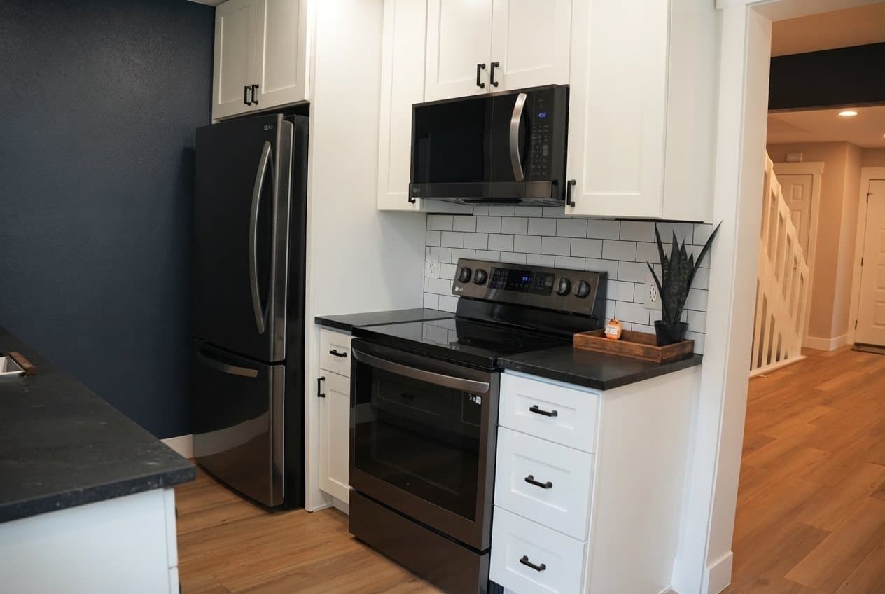 Lakewood Townhome: 1531 S Owens St