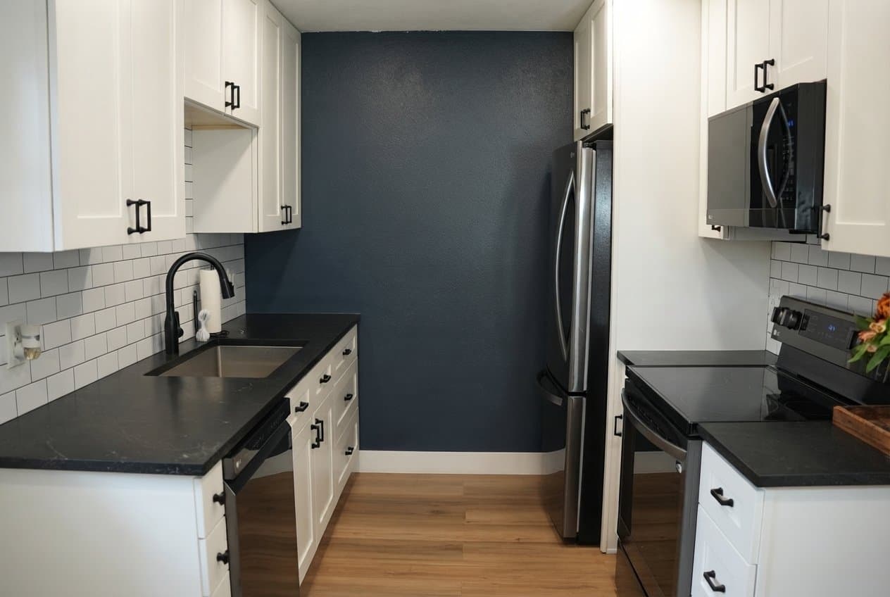Lakewood Townhome: 1531 S Owens St