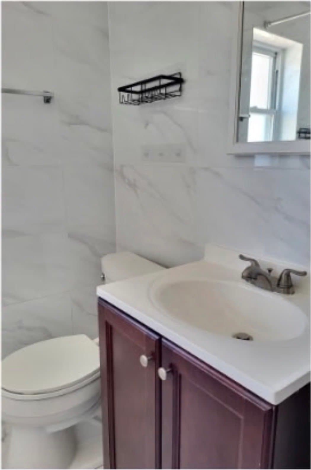 Flushing Townhome: 189th street and 43rd avenue