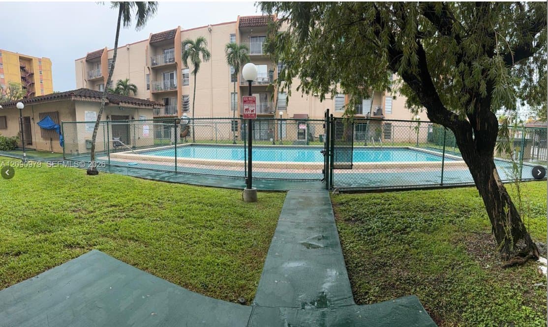 Miami Condo: 4725 NW 7th St