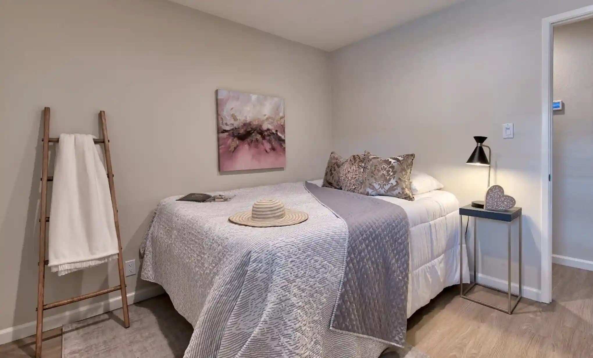 San Rafael Condo: 101 Roundtree Blvd