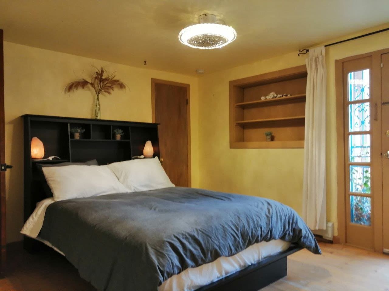 Santa Fe House: 1803 1/2 Agua Fria St