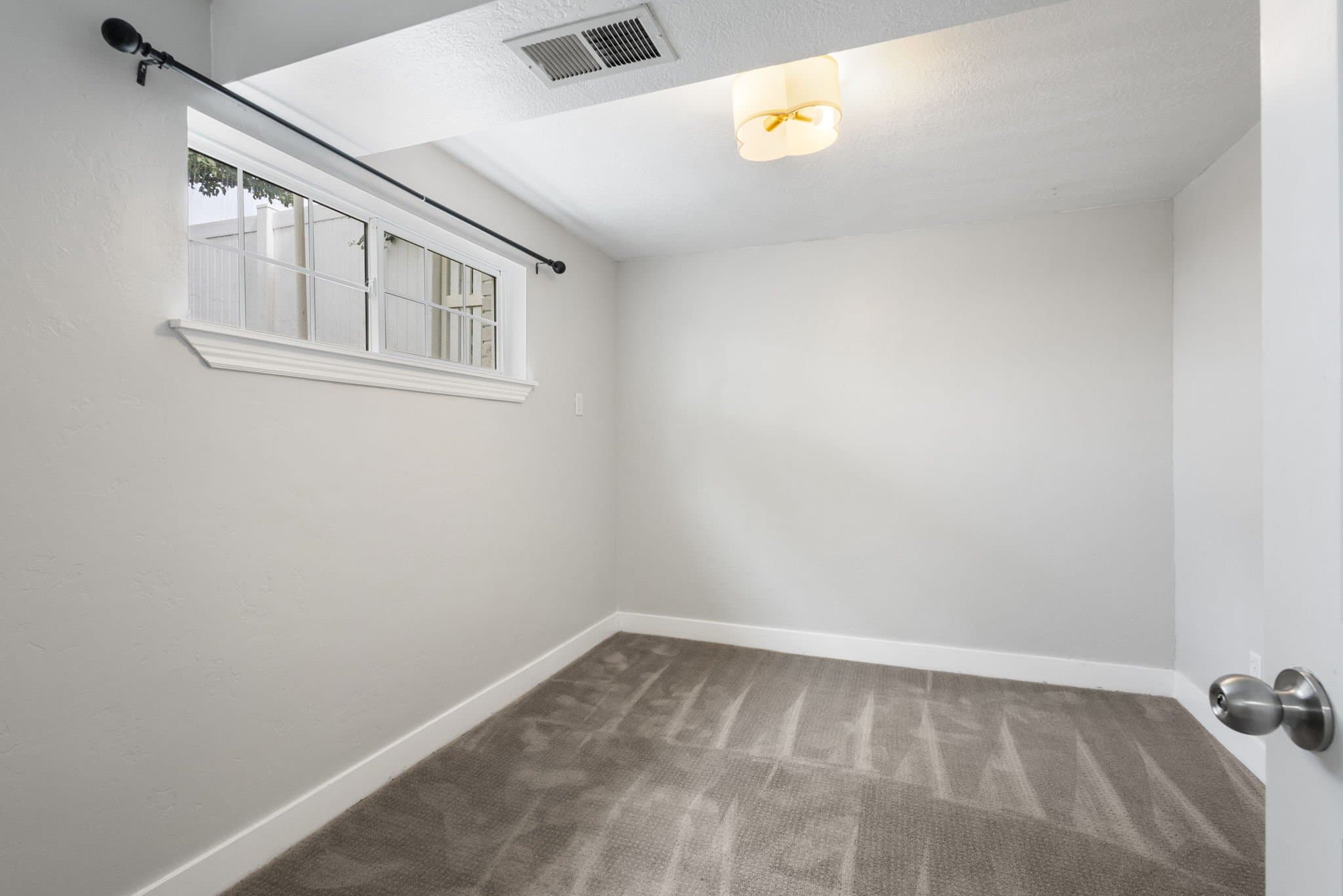 Salt Lake City Townhome: 3915 S Feramorz Dr