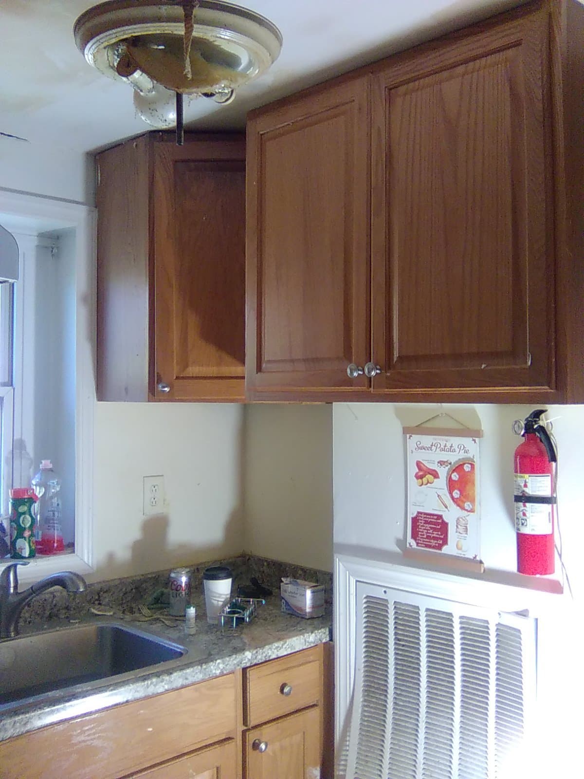 carteret Apartment: 174 emerson street