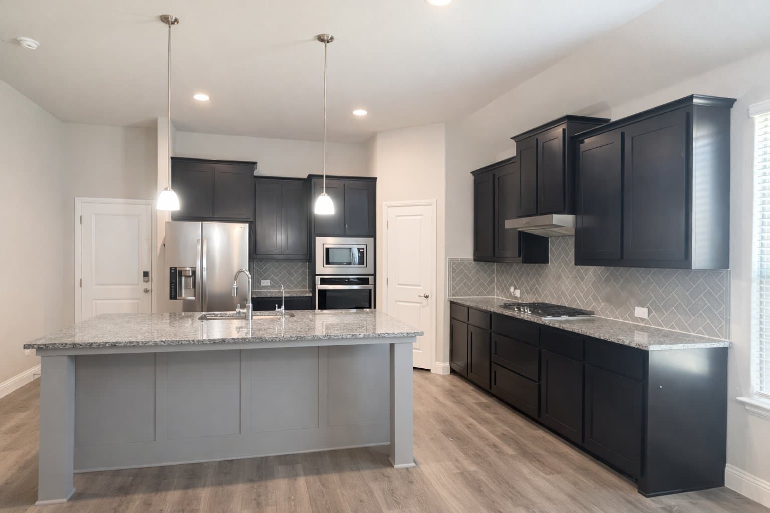 Mansfield House: 702 Audrey Ln