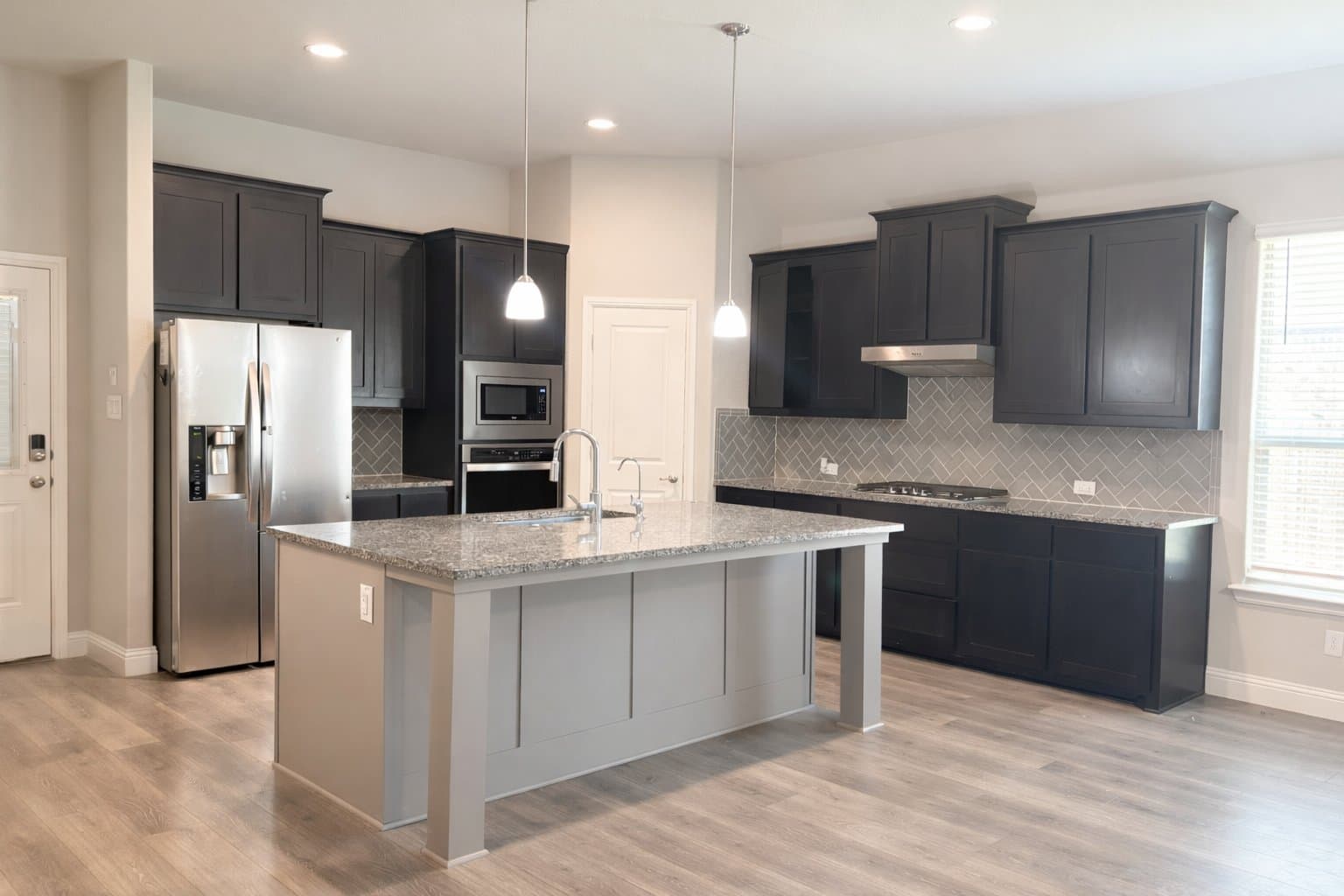 Mansfield House: 702 Audrey Ln