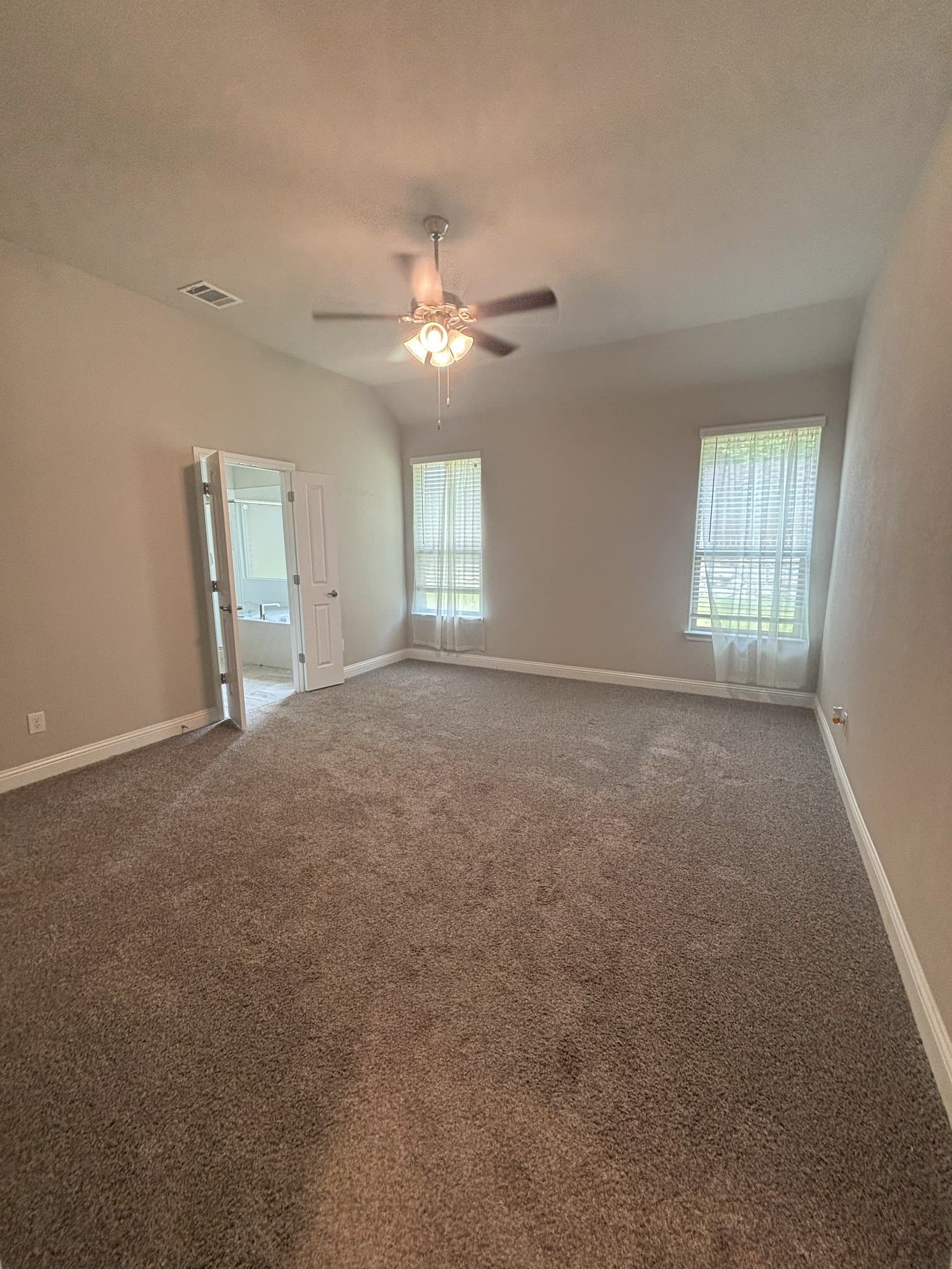 Mansfield House: 702 Audrey Ln