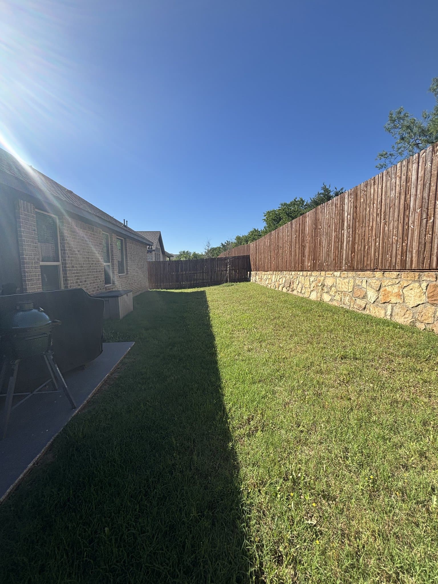 Mansfield House: 702 Audrey Ln