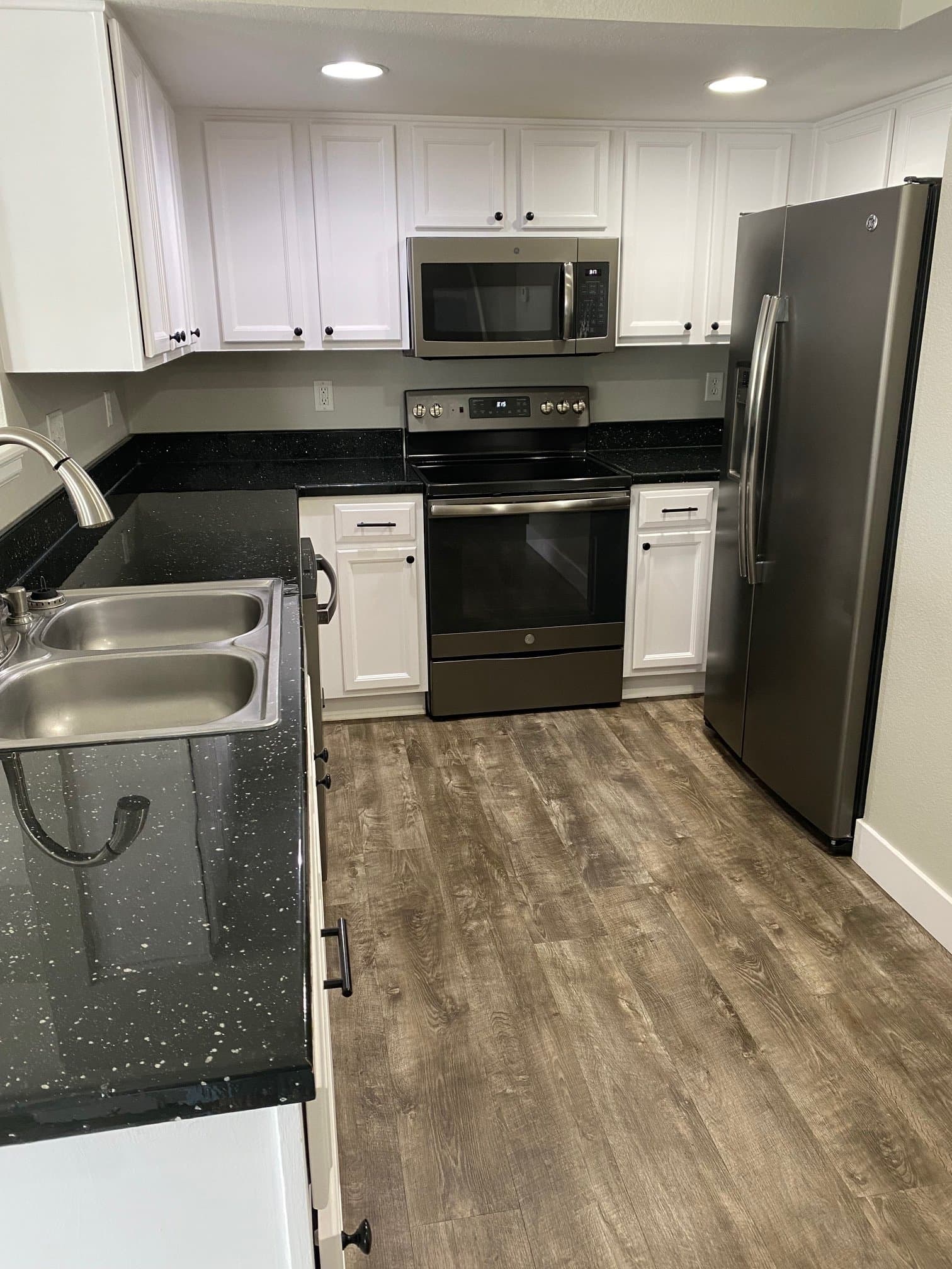 Rock Springs Townhome: 405 Rampart Dr