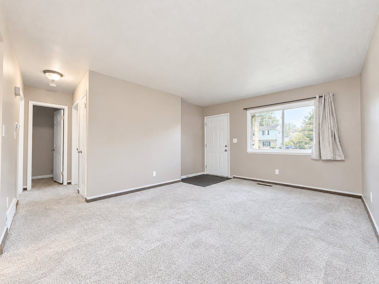 Lansing House: 4107 Burchfield Dr