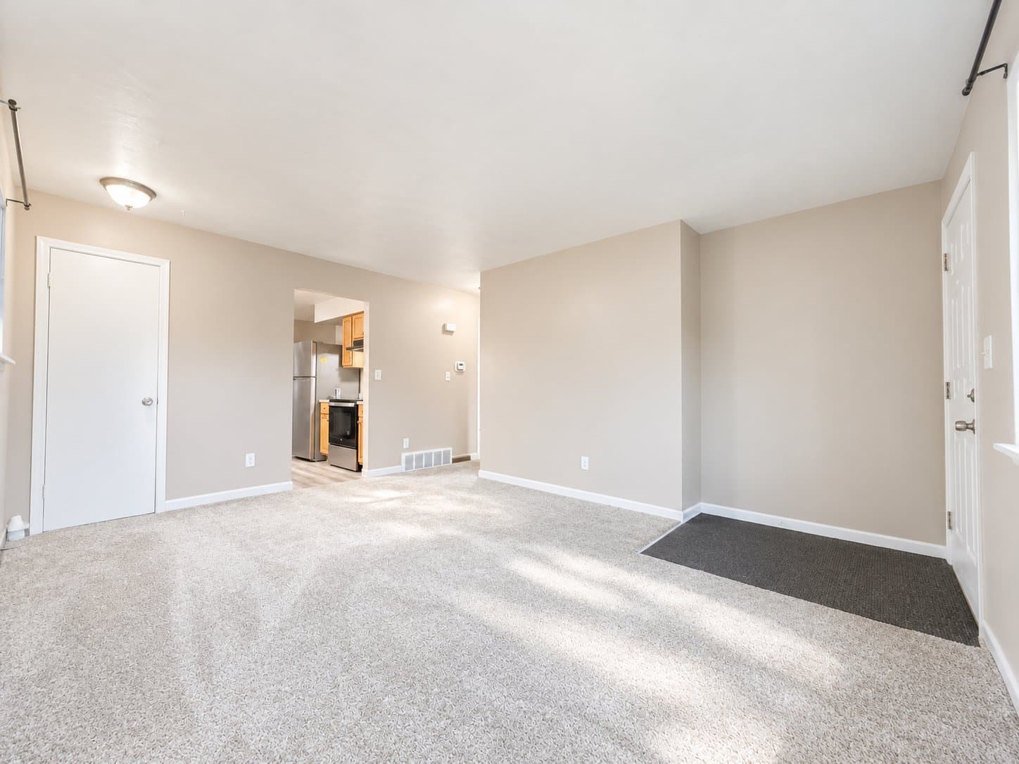 Lansing House: 4107 Burchfield Dr