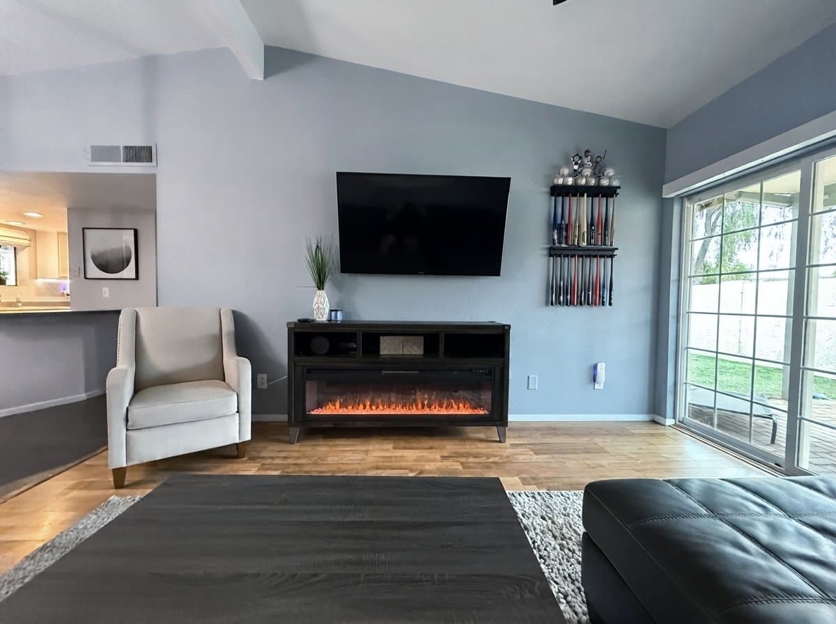 Gilbert House: 1500 N Sunview Pkwy