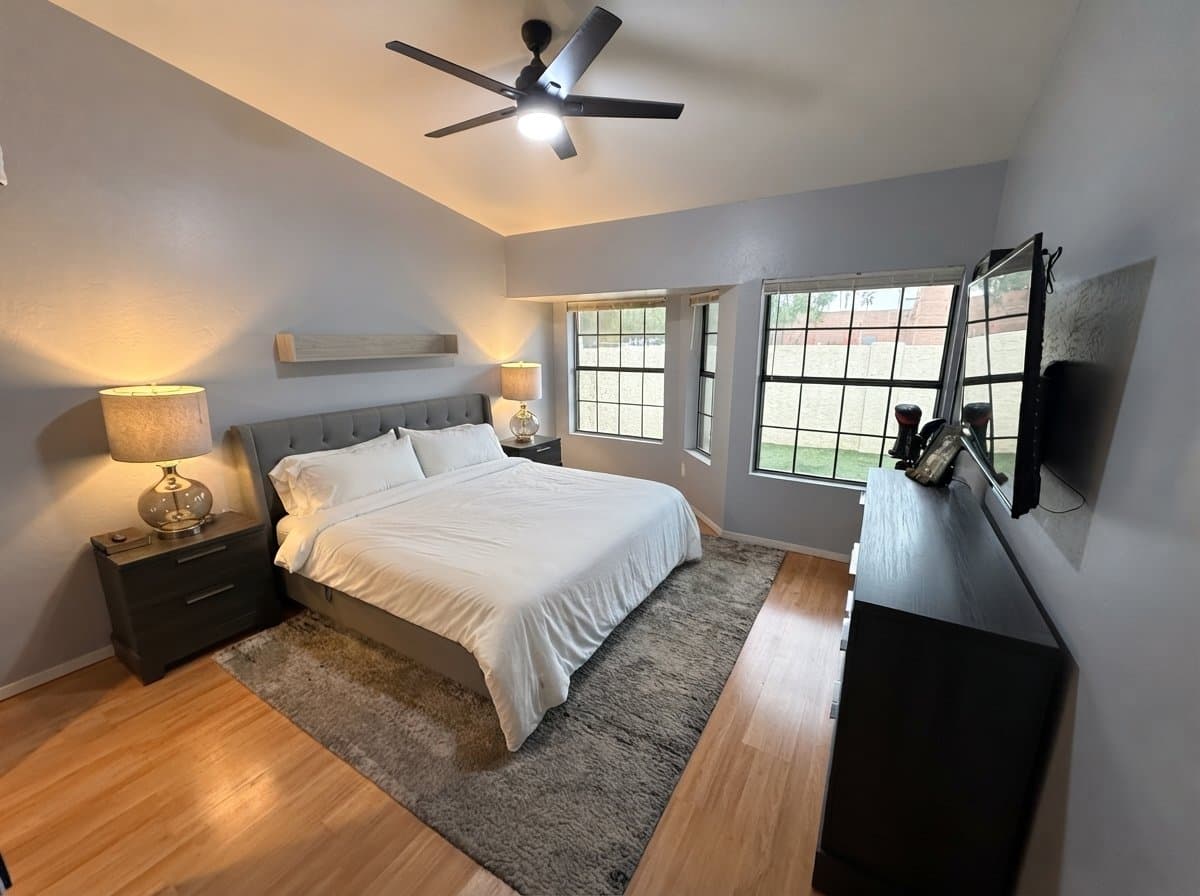 Gilbert House: 1500 N Sunview Pkwy