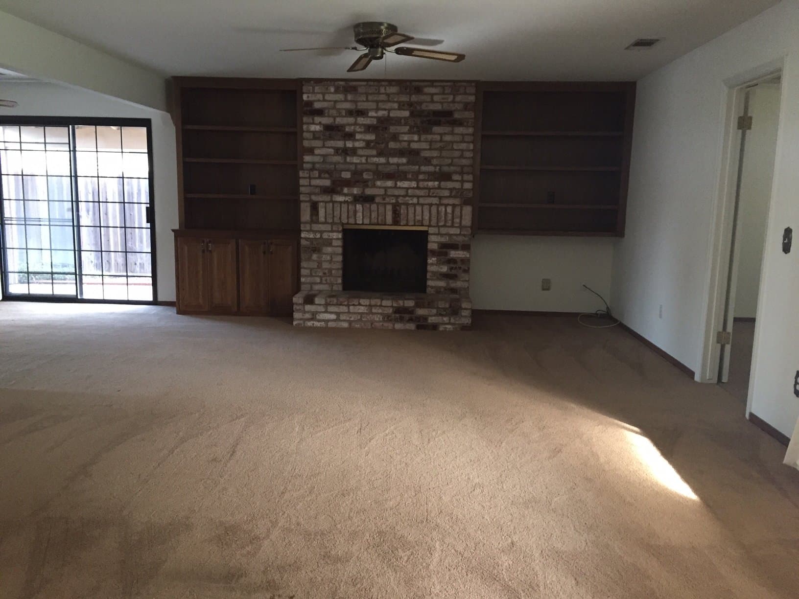 Woodland House: 911 W El Dorado Dr