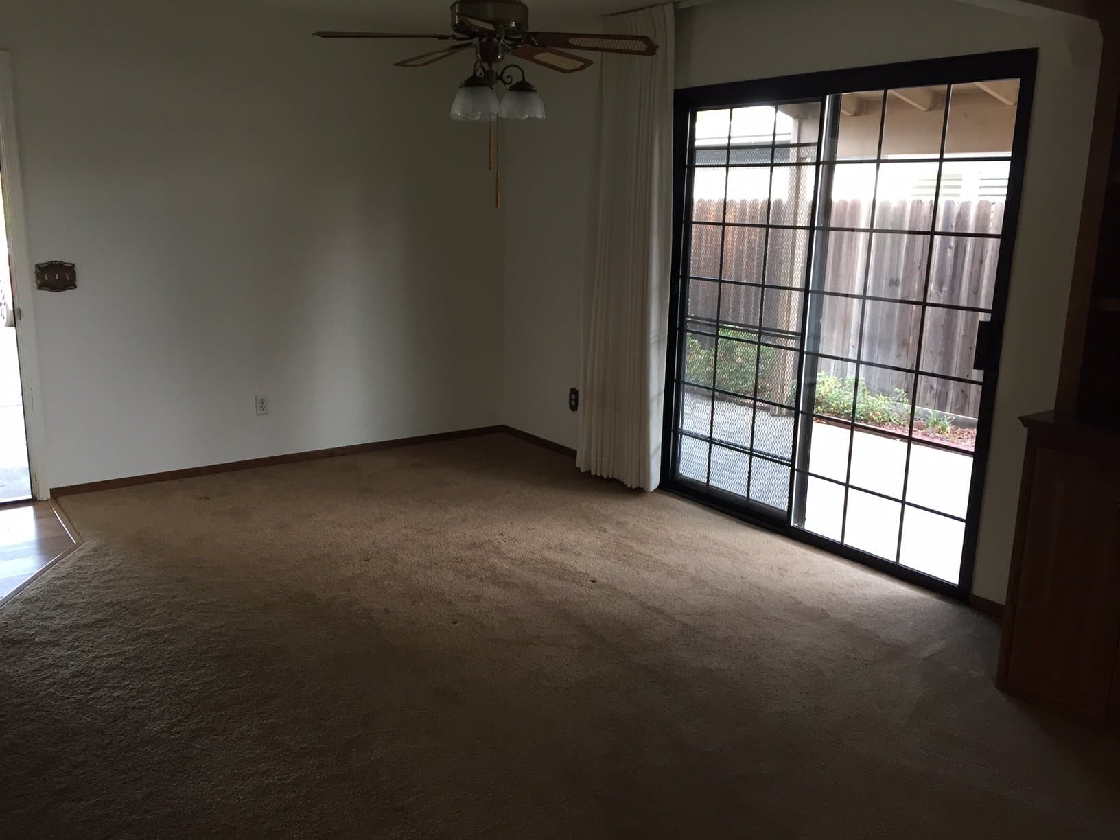 Woodland House: 911 W El Dorado Dr