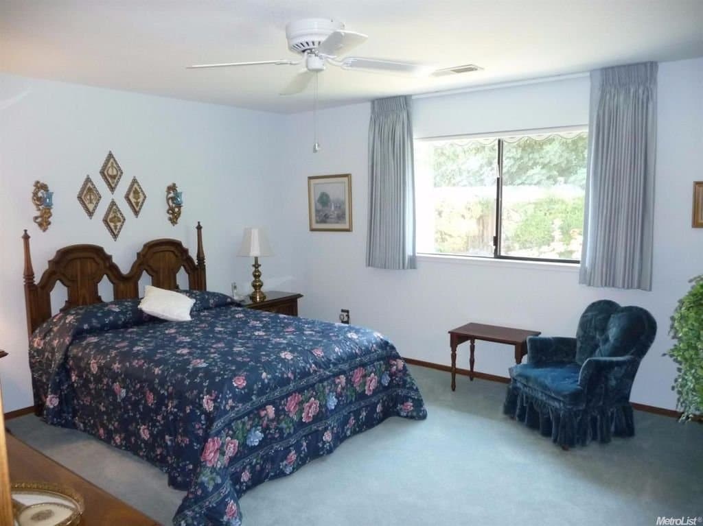 Woodland House: 911 W El Dorado Dr