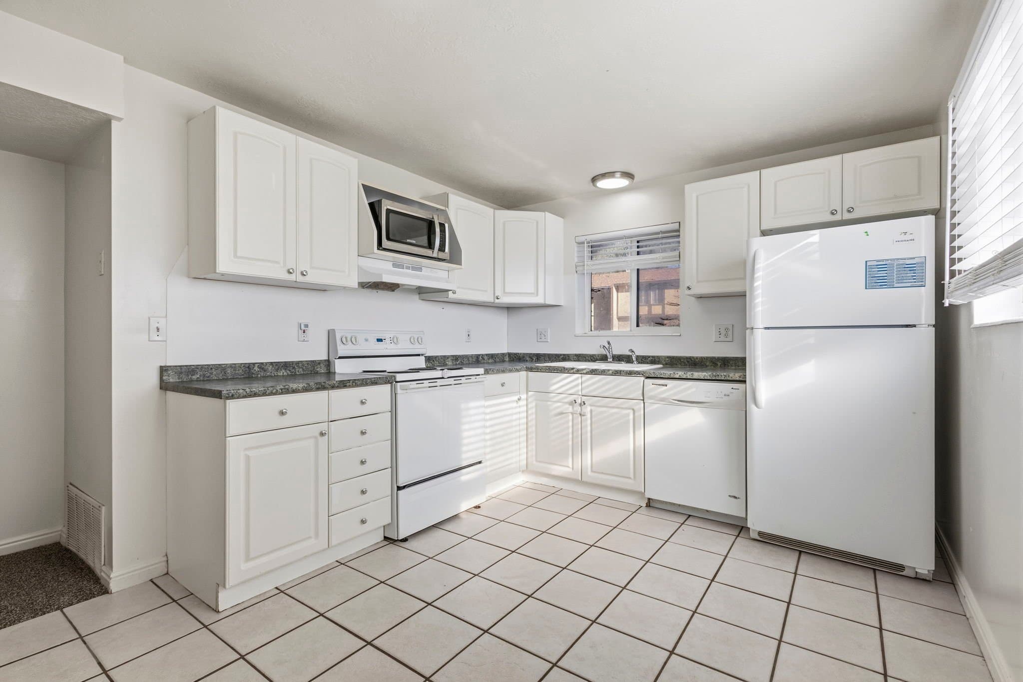 West Valley City Condo: 3412 S Mockingbird Way