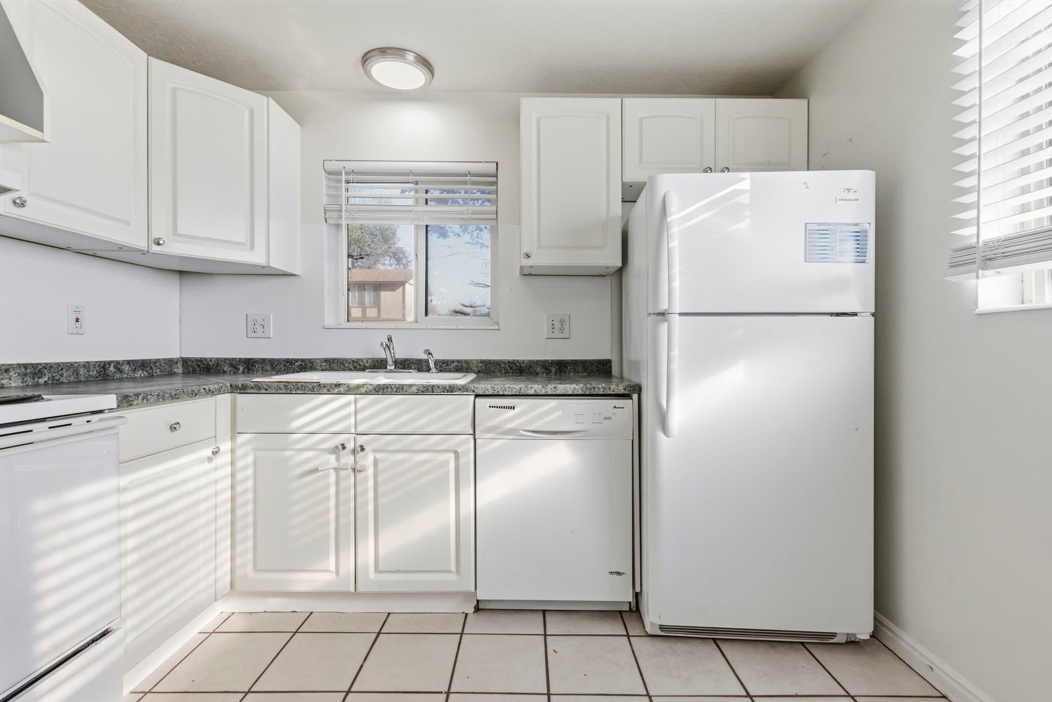 West Valley City Condo: 3412 S Mockingbird Way
