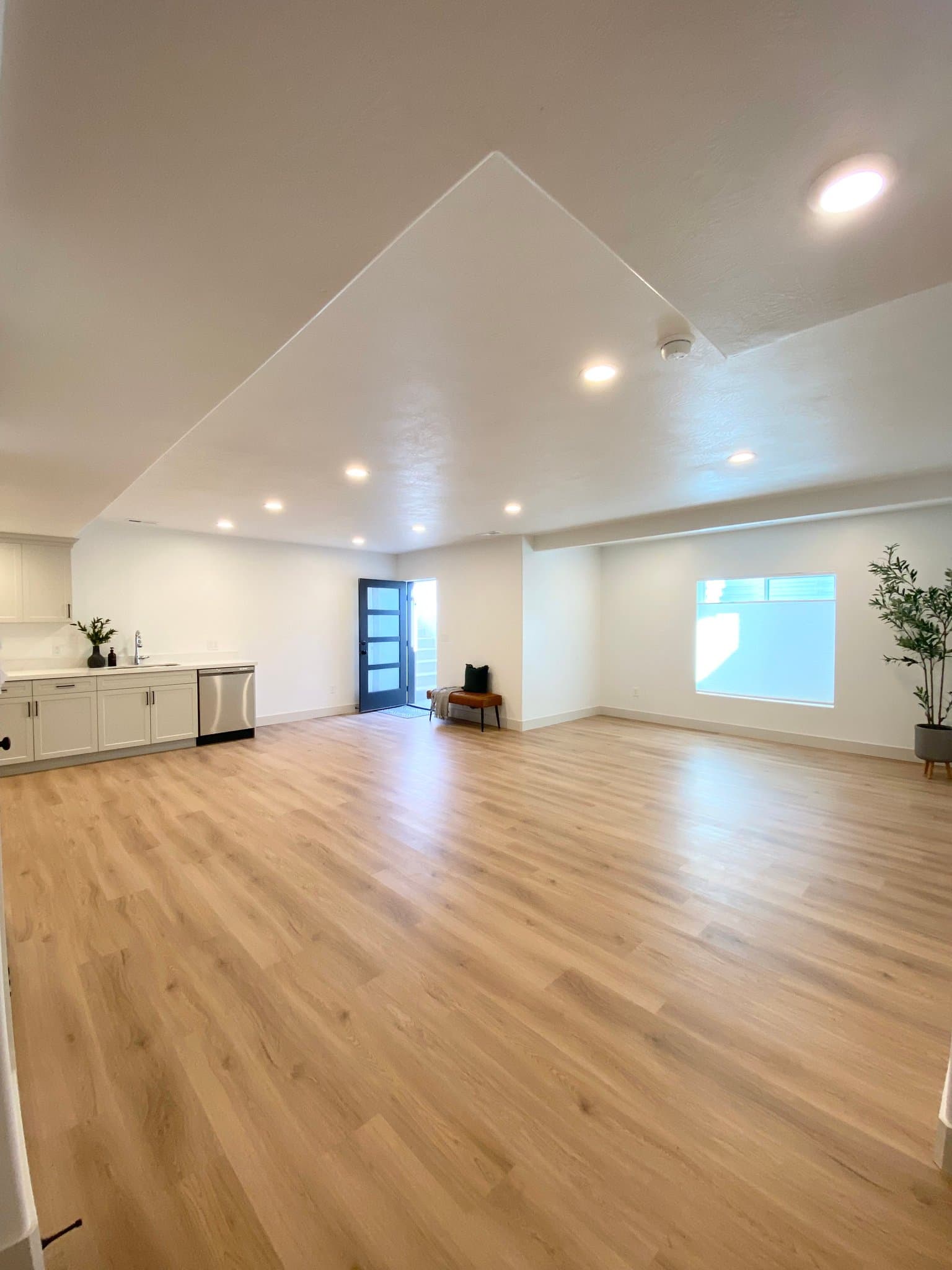 Eagle Mountain House: 2742 N Jojo Road
