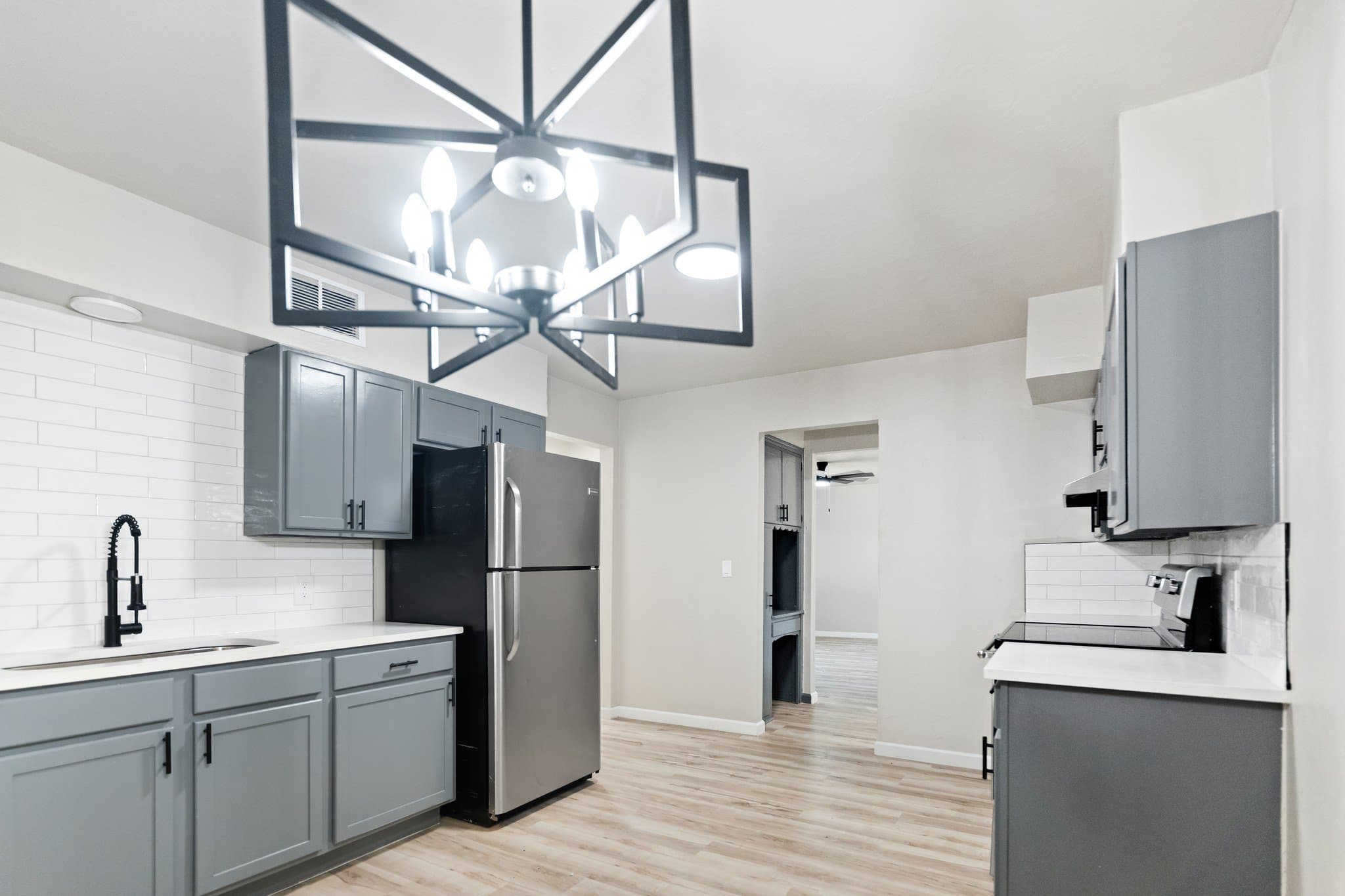 Oklahoma City House: 400 NW 85th St