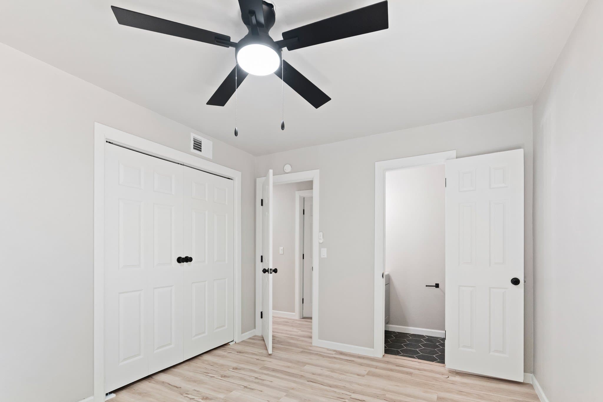 Oklahoma City House: 400 NW 85th St
