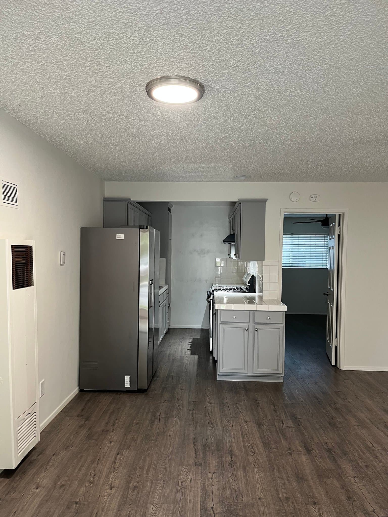 Monrovia Apartment: 332 E. Colorado Blvd