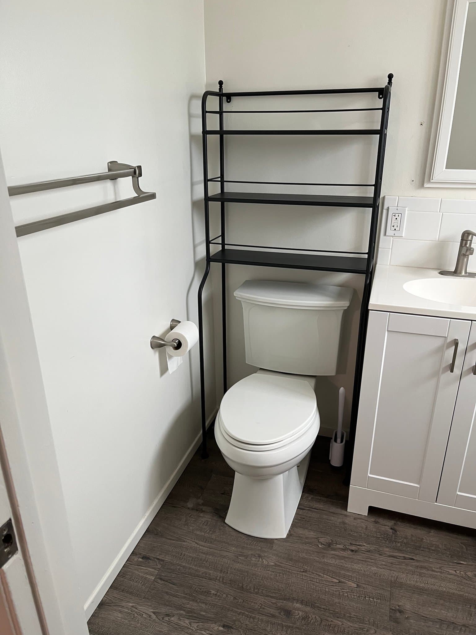 Monrovia Apartment: 332 E. Colorado Blvd