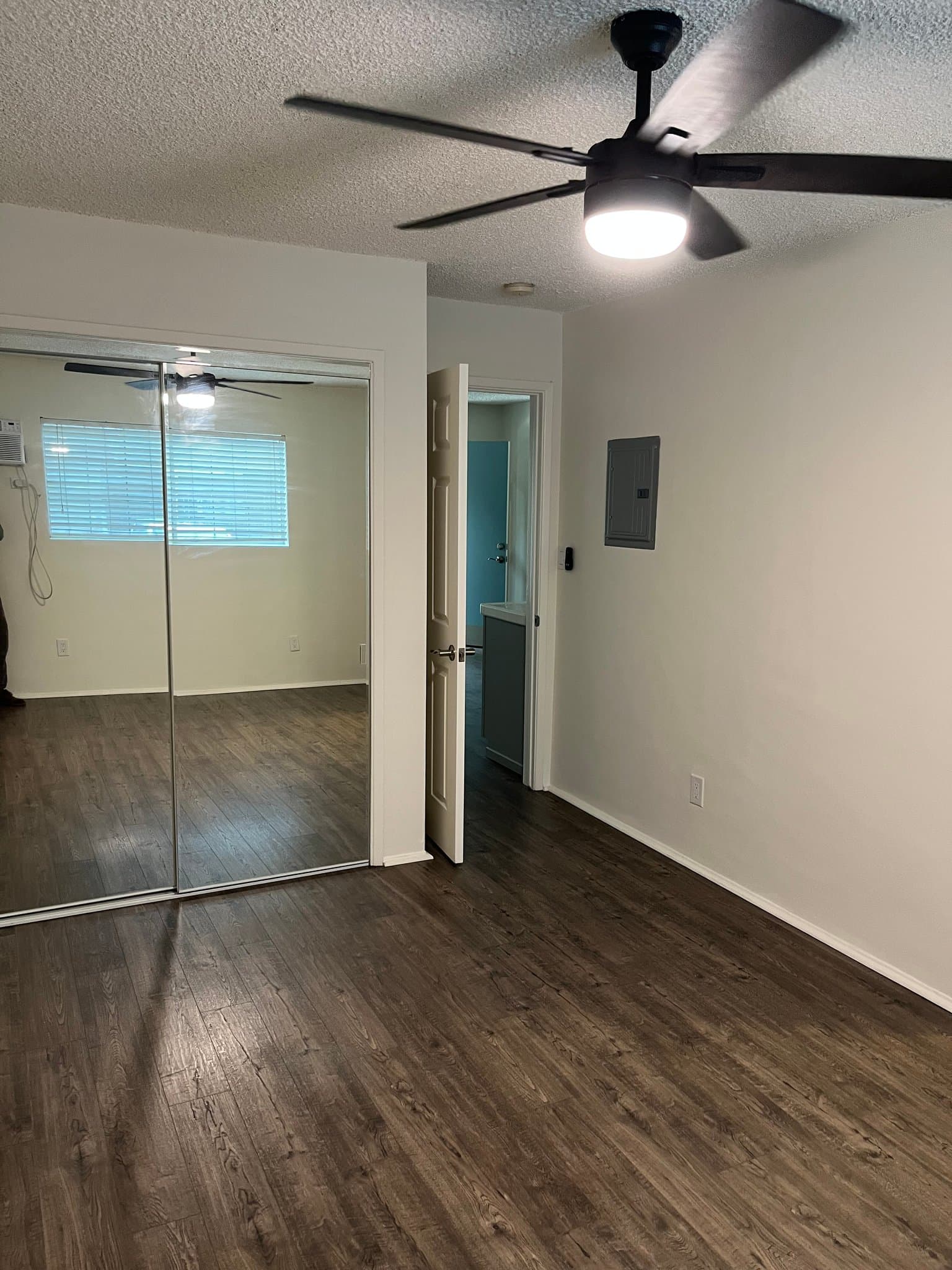Monrovia Apartment: 332 E. Colorado Blvd