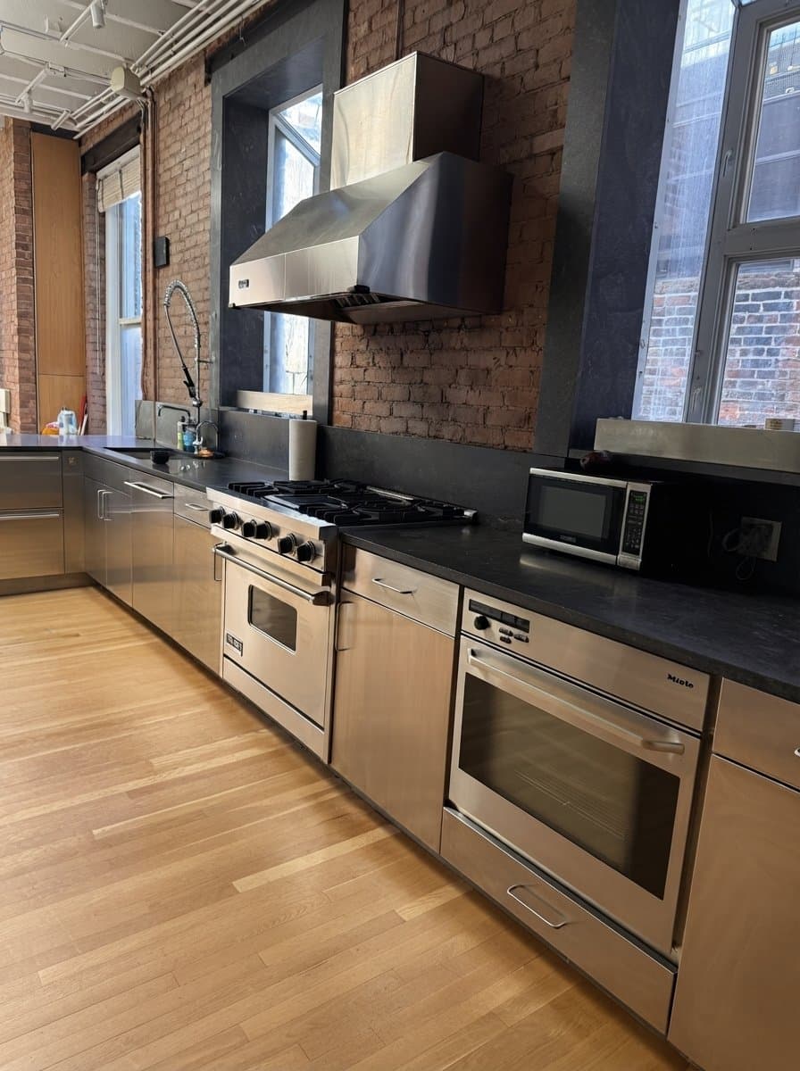 New York Single Room: 131 Mercer St