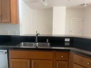 Reno Condo: 1450 Idlewild
