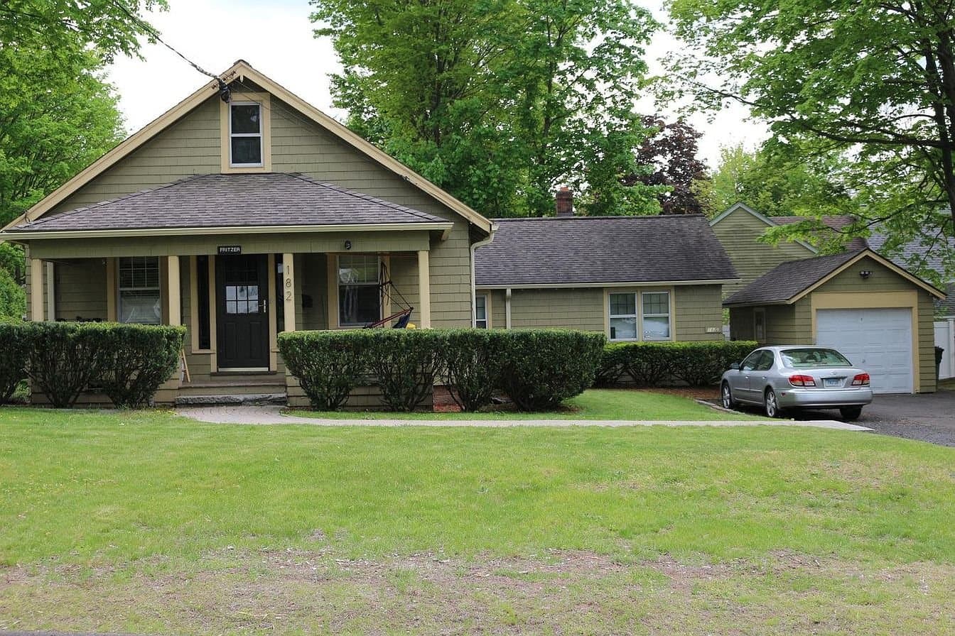 Rocky Hill House: 182 Forest St