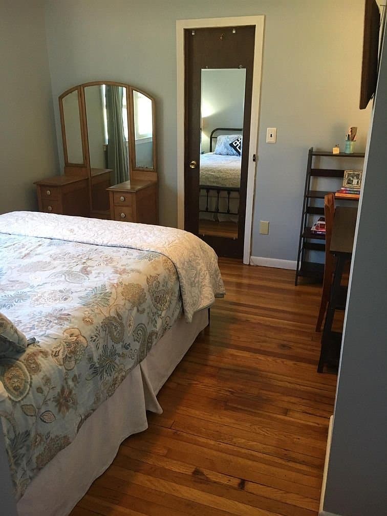 Rocky Hill House: 182 Forest St