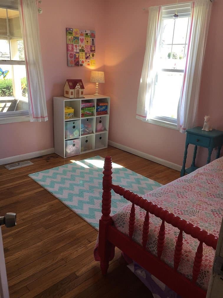 Rocky Hill House: 182 Forest St