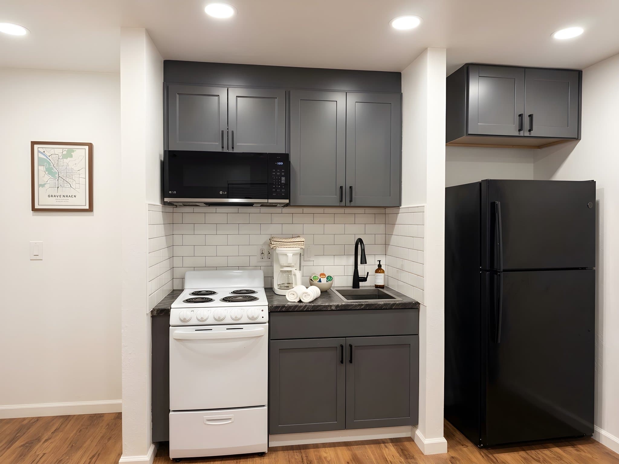 San Leandro Apartment: 1312 Clarke St