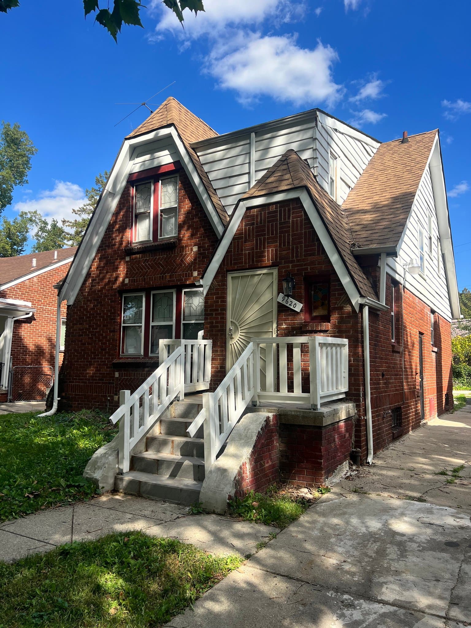Detroit House: 9620 Strathmoor St