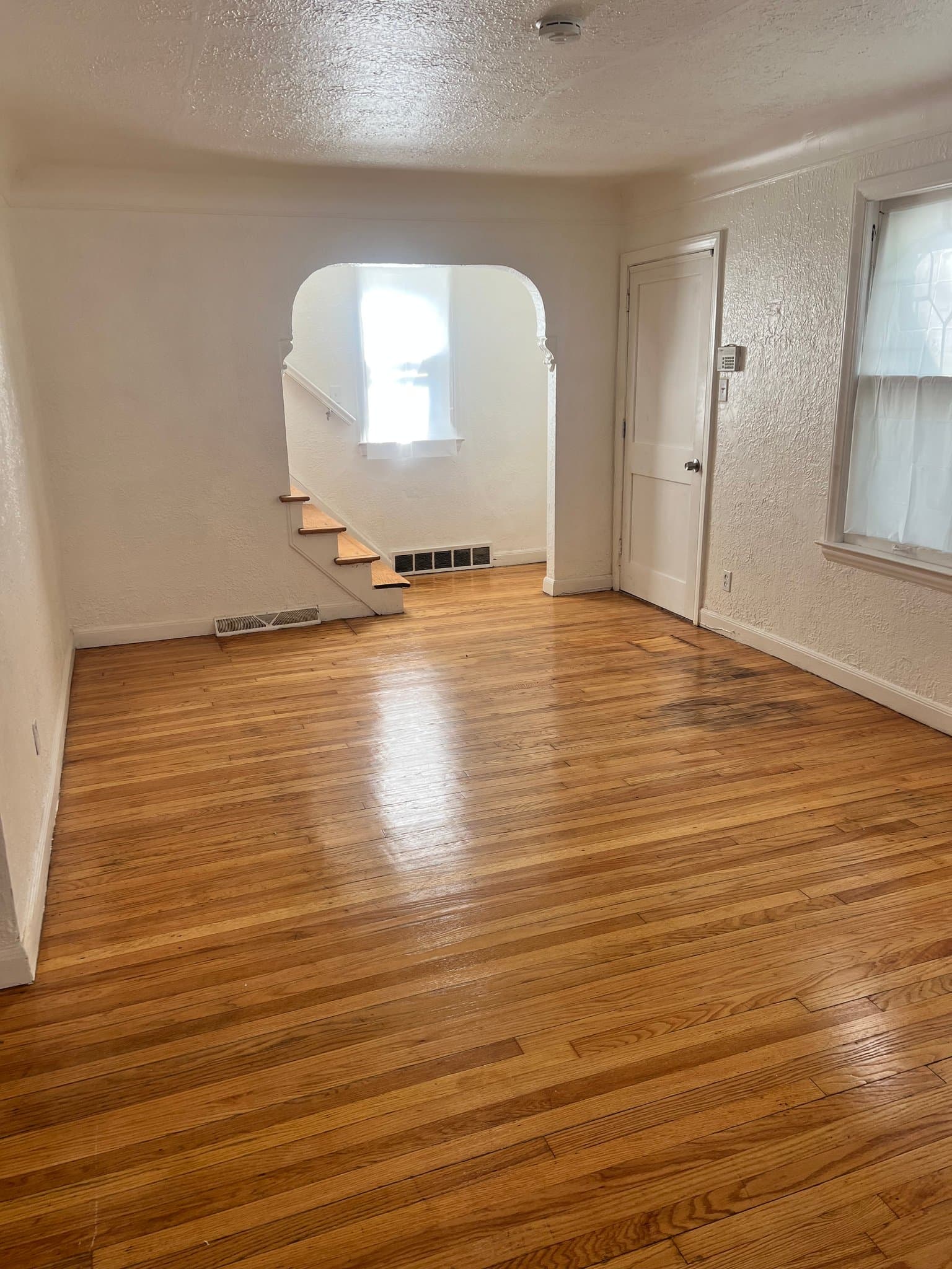 Detroit House: 9620 Strathmoor St