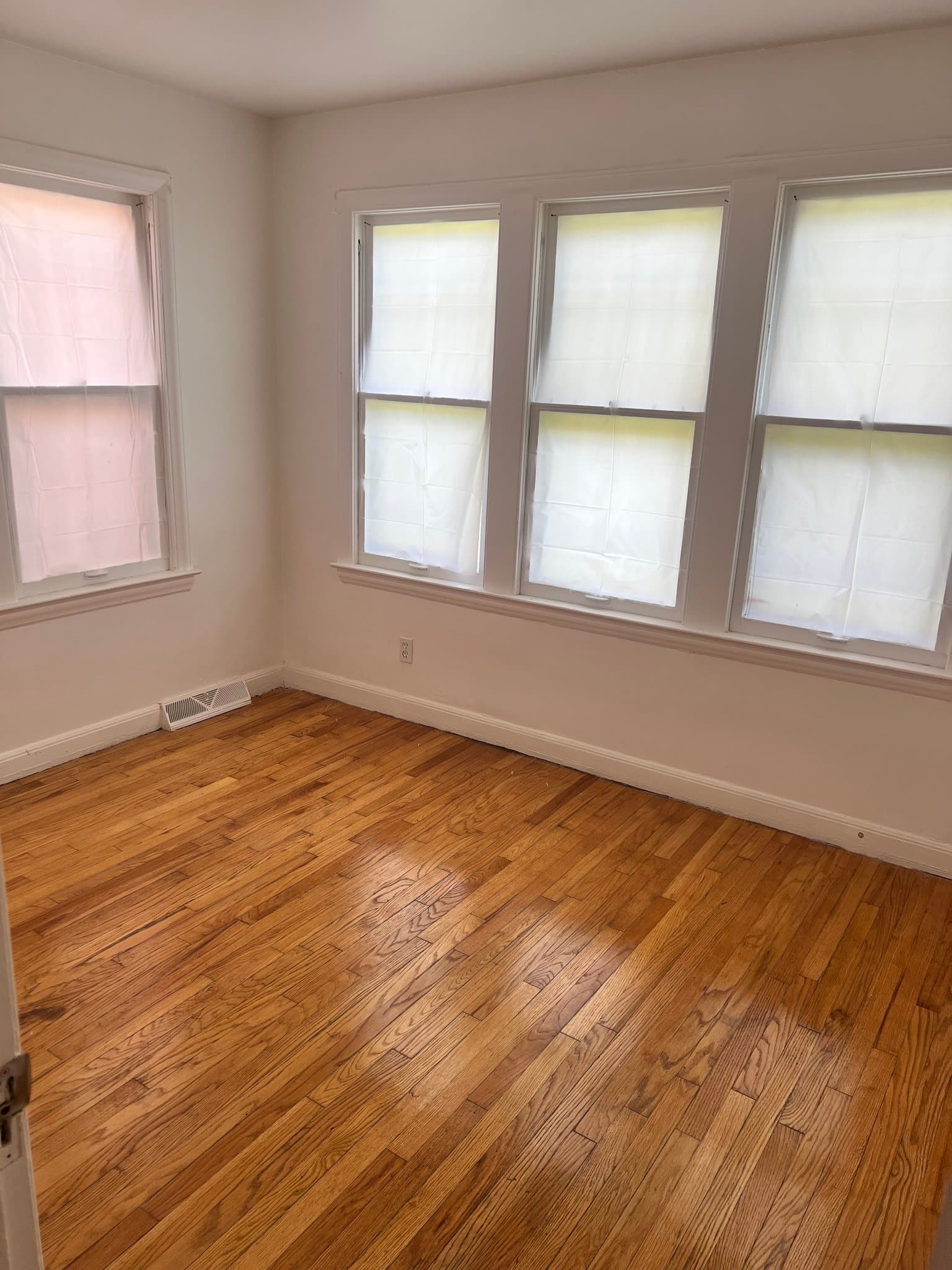 Detroit House: 9620 Strathmoor St