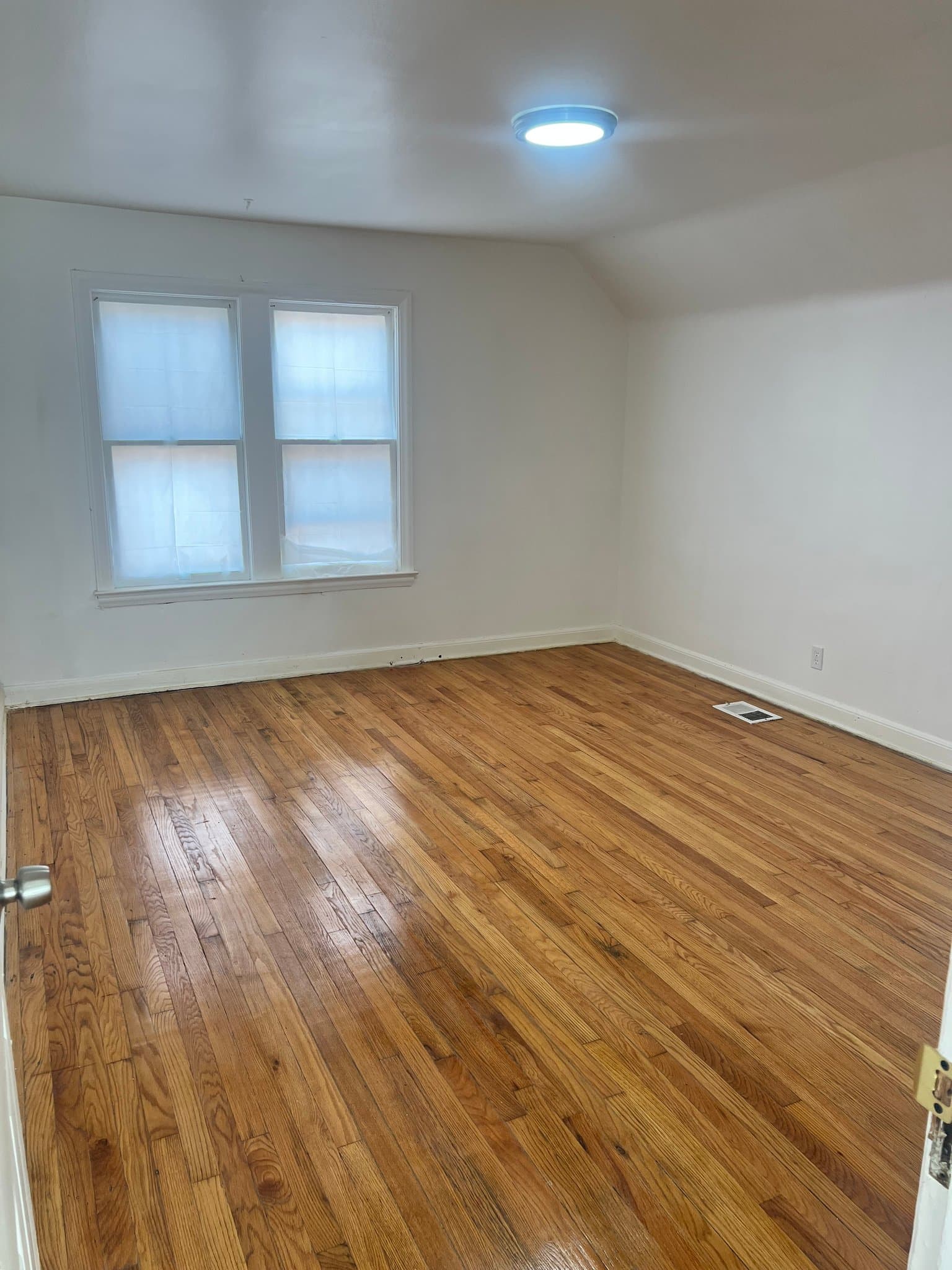 Detroit House: 9620 Strathmoor St