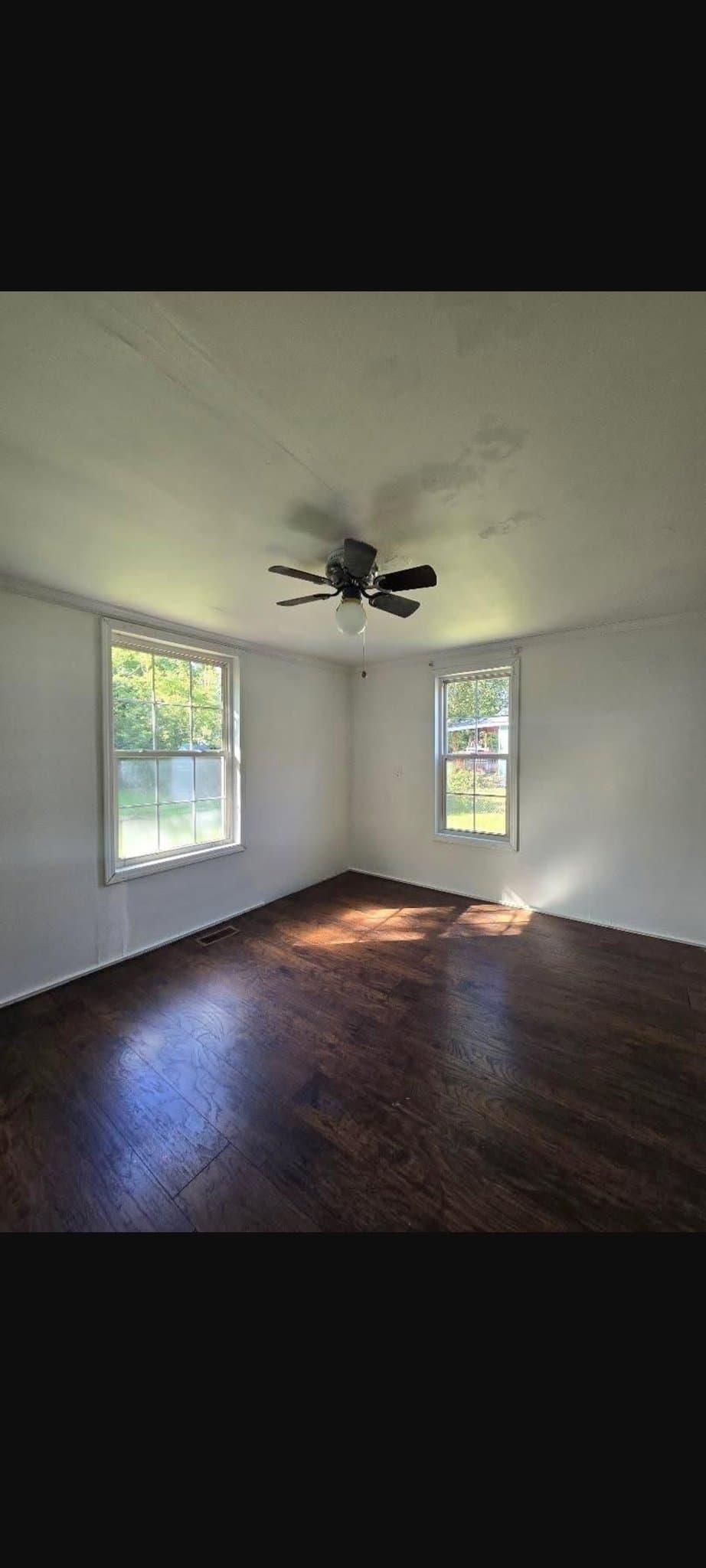 Rome House: 13 Williamson St SW