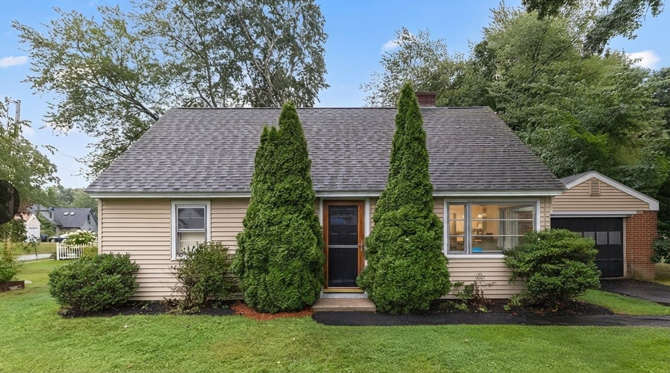 Shrewsbury House: 30 Bellridge Dr