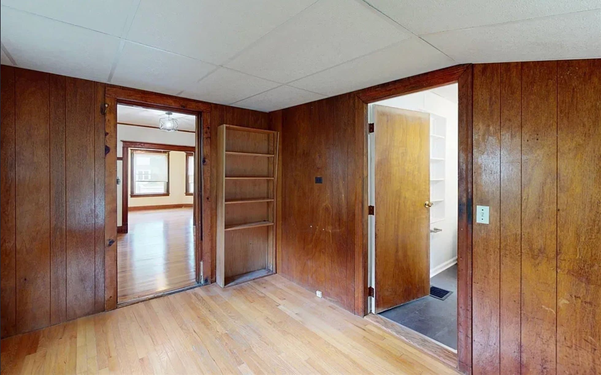 Hadley House: 153 Russell St