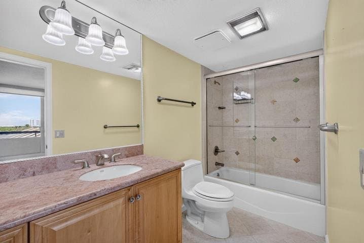 Singer Island Condo: 4000 N OCEAN Drive 403