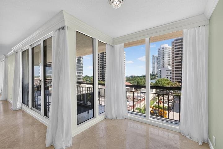 Singer Island Condo: 4000 N OCEAN Drive 403