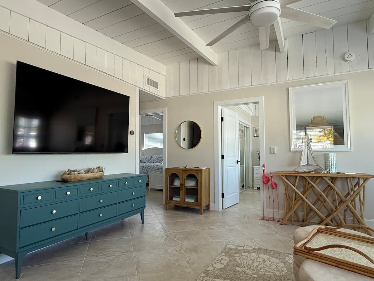 Indian Rocks Beach House: 1405 Bay Pine Blvd