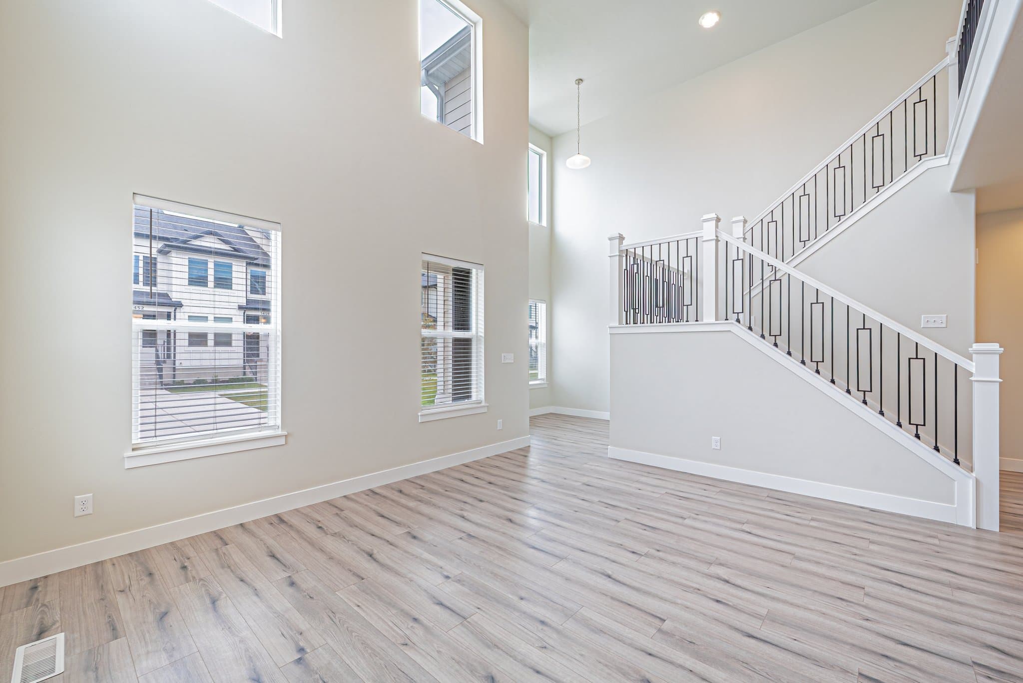 Lehi Single Room: 1453 N 3860 W