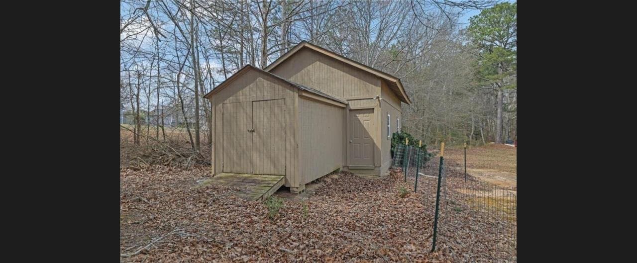 Lawrenceville House: 1805 Tribble Ridge Dr