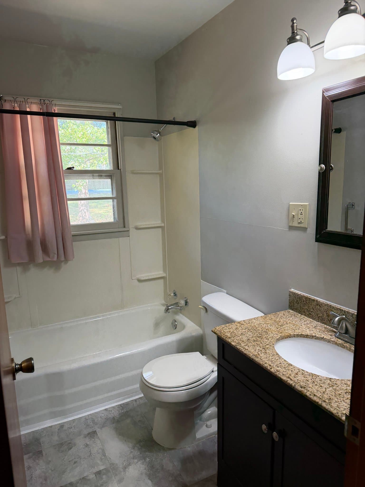 Mexico House: 1233 Pinelawn